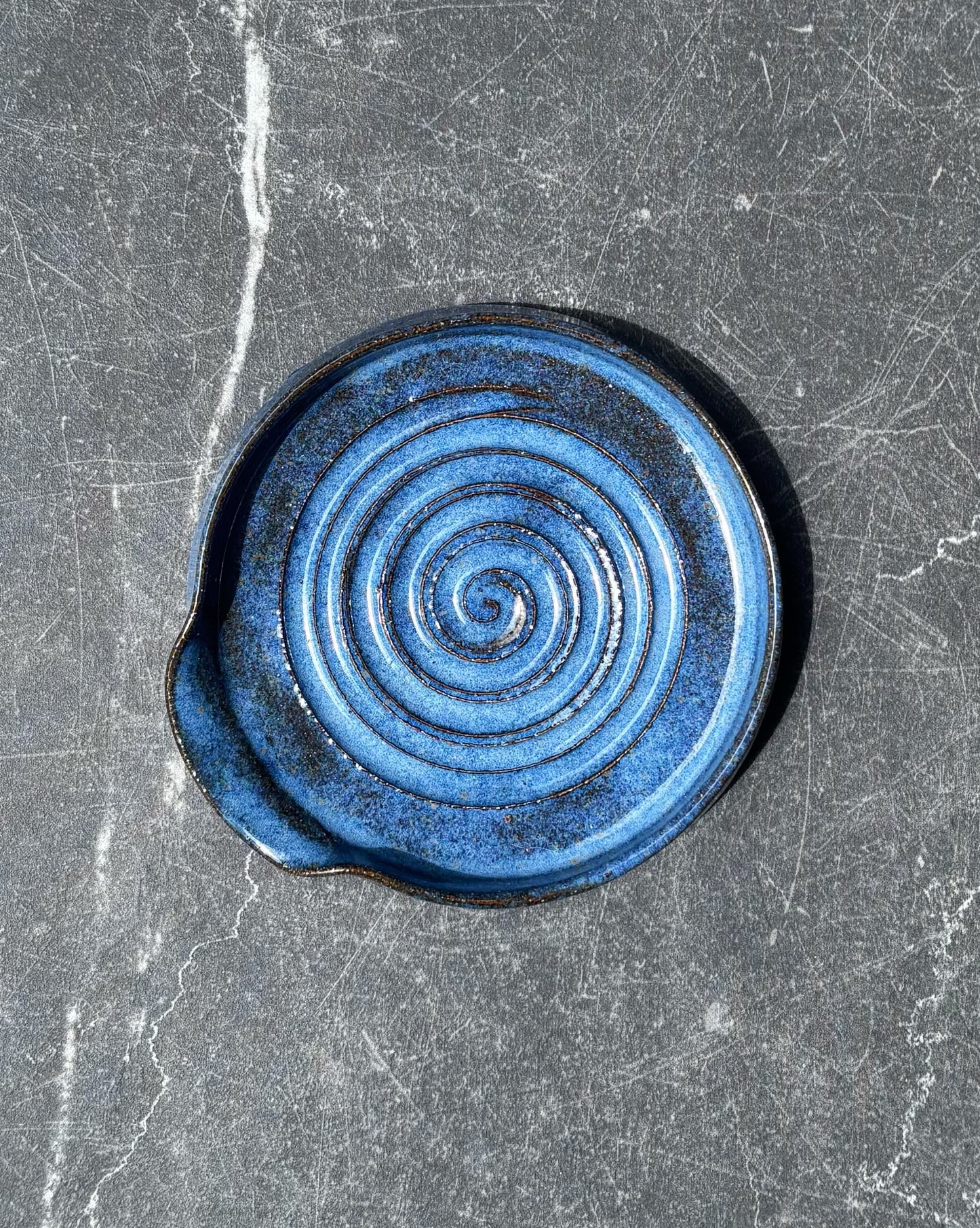 Spiral Garlic Grater/Spoon Rest