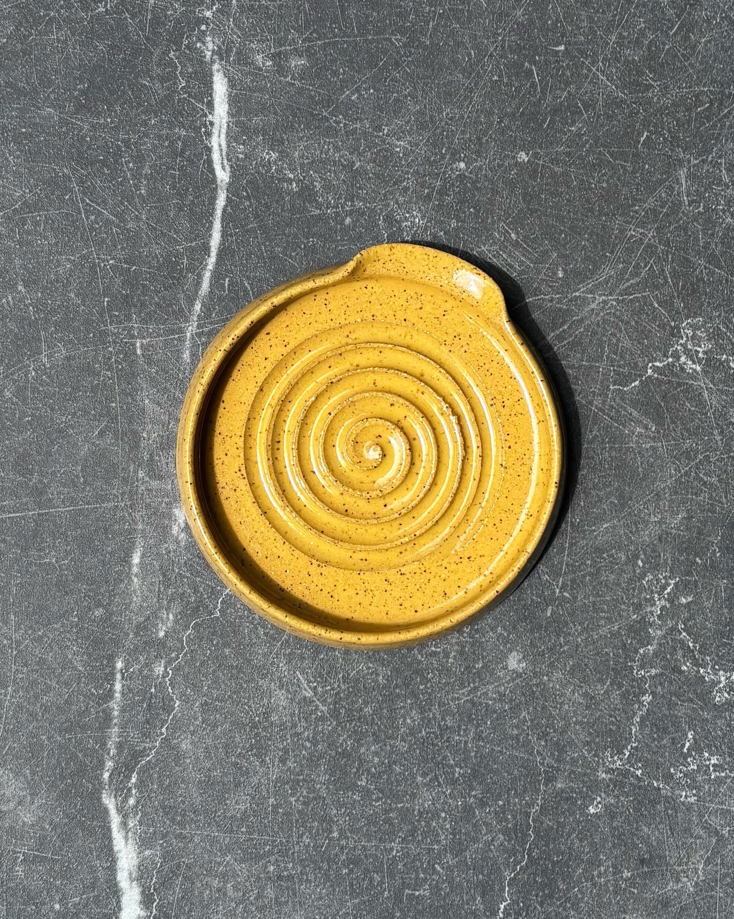 Spiral Garlic Grater/Spoon Rest